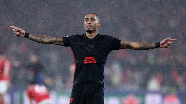 Raphinha chói sáng ở Champions League.