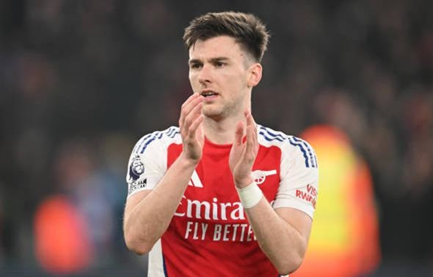 Kieran Tierney nhiều khả năng rời Arsenal vào cuối mùa.