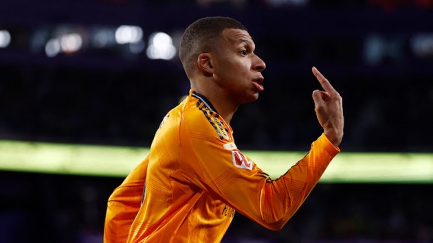 Mbappe đem về 3 điểm cho Real.