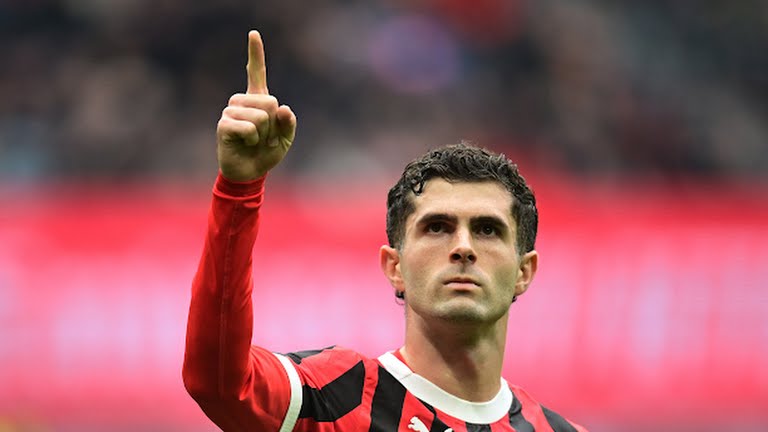 Pulisic ăn mừng sau khi ghi bàn.