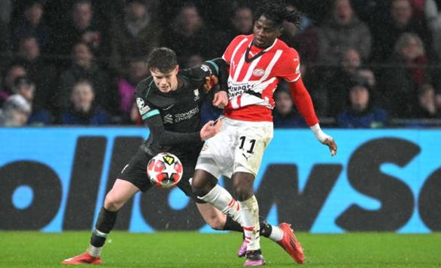 James McConnell mang đến thêm lựa chọn cho Liverpool.