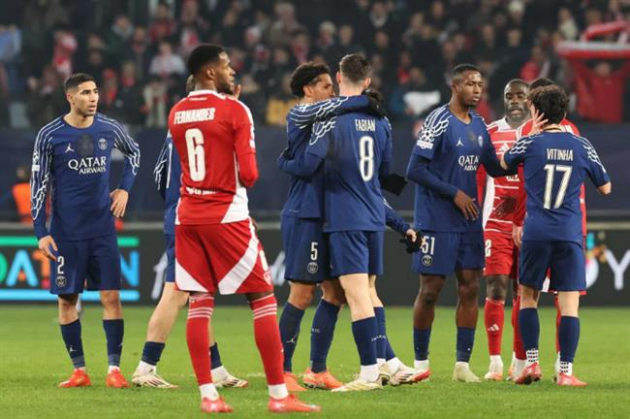 PSG thắng hủy diệt.