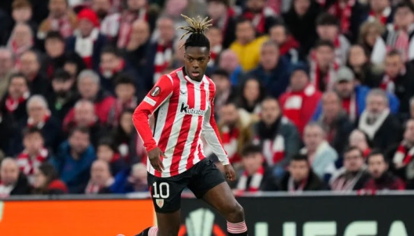 Williams là mục tiêu của Liverpool.