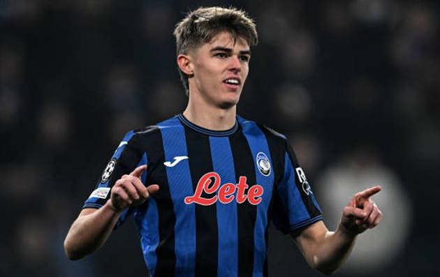 Charles de Ketelaere lọt vào tầm ngắm của Manchester City.