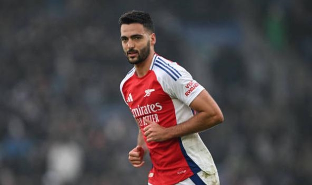 Arsenal vừa phải sử dụng Mikel Merino ở trận đấu với Leicester City.