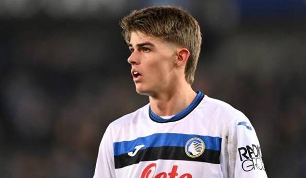 Charles de Ketelaere lọt vào tầm ngắm của Manchester United.