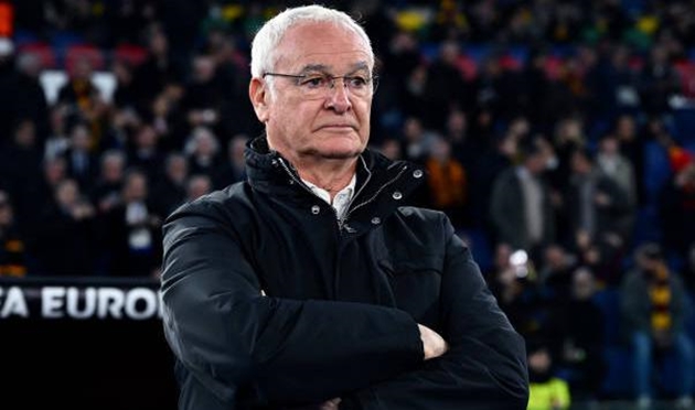 Claudio Ranieri không hài lòng với hàng phòng ngự AS Roma.