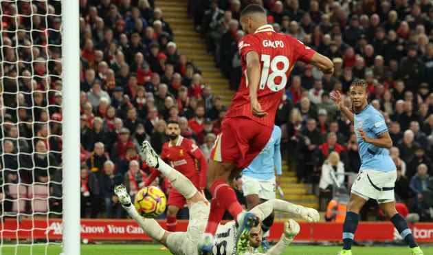 Liverpool làm tốt hơn hẳn Man City trong mùa này.