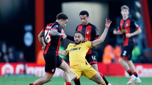 Bournemouth thua sốc.