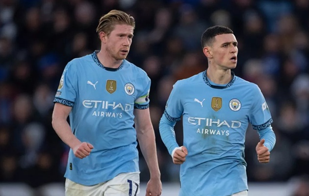 Foden sa sút khi De Bruyne mờ nhạt