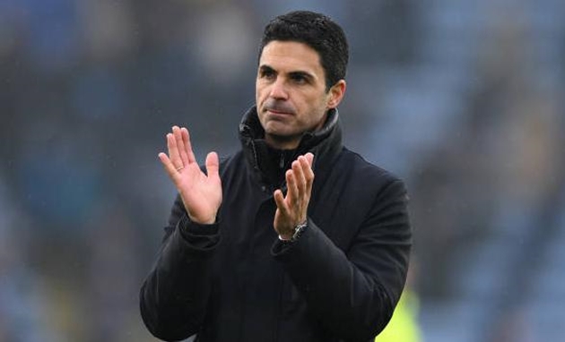 Arteta khẳng định Arsenal không đầu hàng trong cuộc đua vô địch Premier League.