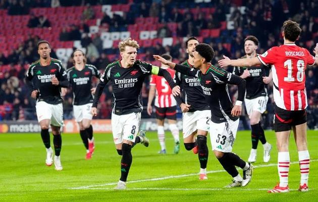 Arsenal không nên quá vui sau chiến thắng.