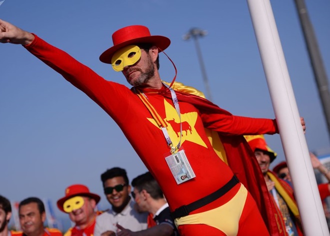 Những bộ trang phục sáng tạo nhất của các cổ động viên tại World Cup 2018 - Bóng Đá