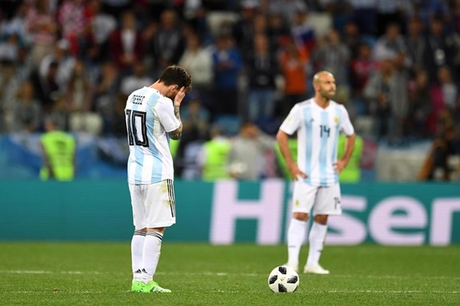 Mascherano: Sự sụp đổ của một tượng đài bóng đá Argentina - Bóng Đá