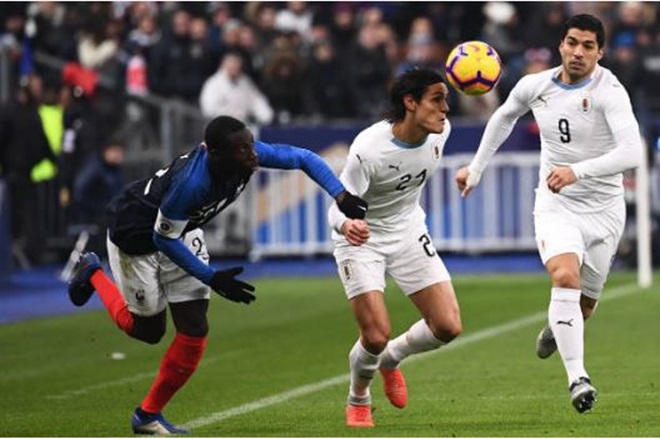 Mbappe rời sân sớm, Pháp thắng nhọc Uruguay nhờ bàn thắng tranh cãi trên chấm 11m - Bóng Đá