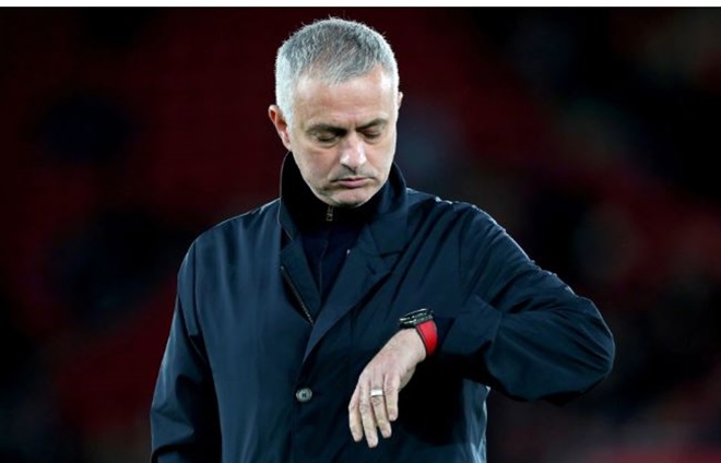 Diện mạo Mourinho thay đổi ra sau từ 