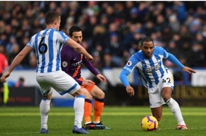 TRỰC TIẾP Huddersfield Town 0-3 Man City: 2 bàn trong 2 phút (H2) - Bóng Đá