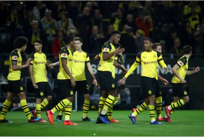 TRỰC TIẾP Dortmund 1-0 Leverkusen: Zagadou nổ súng (H1) - Bóng đá Việt Nam