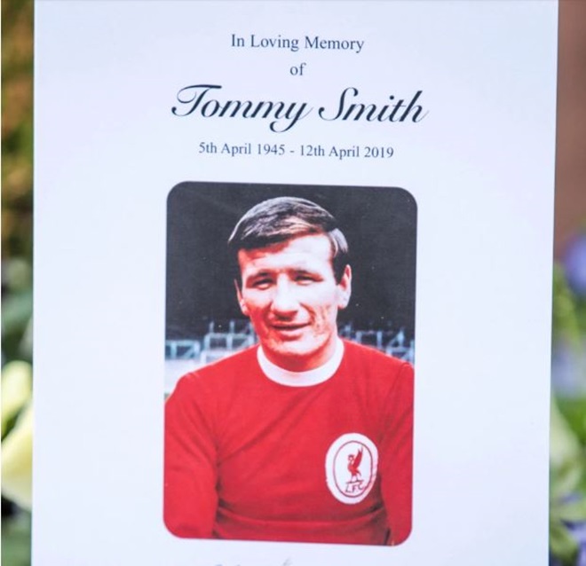 Khung cảnh tang lễ cựu huyền thoại Liverpool, Tommy Smith  - Bóng Đá