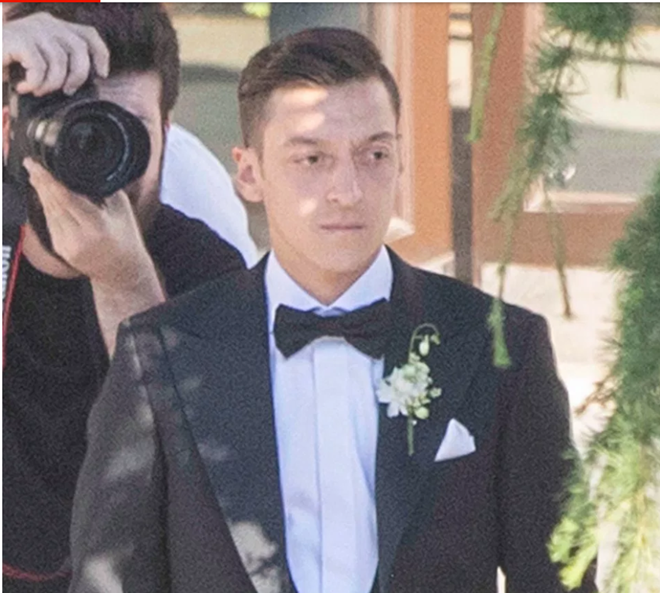 Hình ảnh đám cưới của Mesut Ozil (The Sun) - Bóng Đá