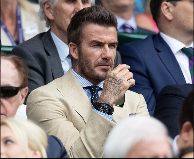 Man Utd legends Sir Alex Ferguson and David Beckham spotted at Wimbledon as stars come out to watch blockbuster Federer vs Nadal clash - Bóng Đá