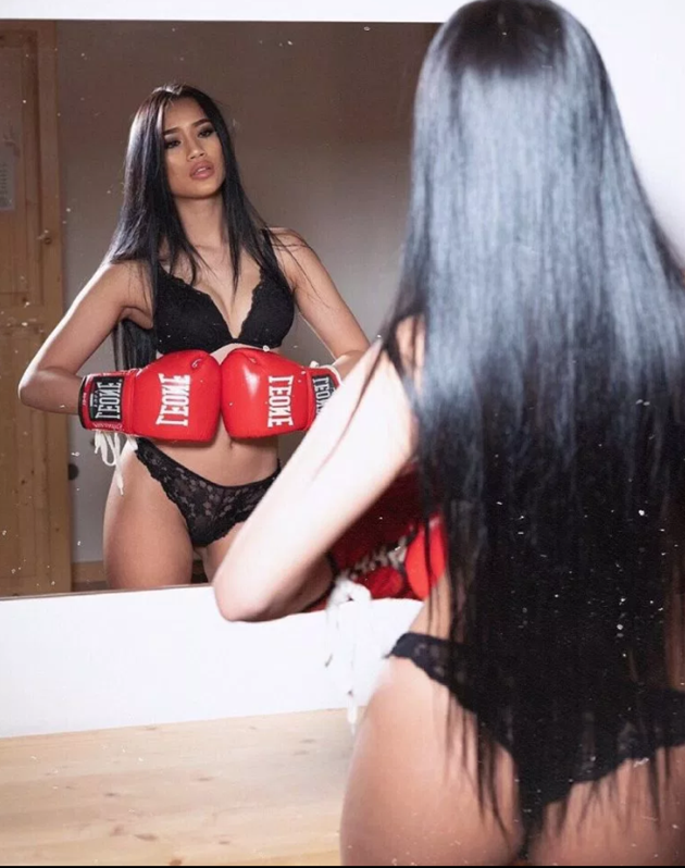 Everton new signing Moise Kean’s glorious Wag Nif Brascia is a kickboxing champ from Thailand, who is a complete knockout - Bóng Đá