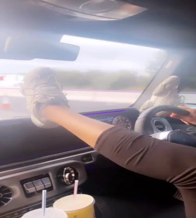 Riyad Mahrez’s wife Rita filmed with feet on dashboard while driving at on motorway in shocking video - Bóng Đá