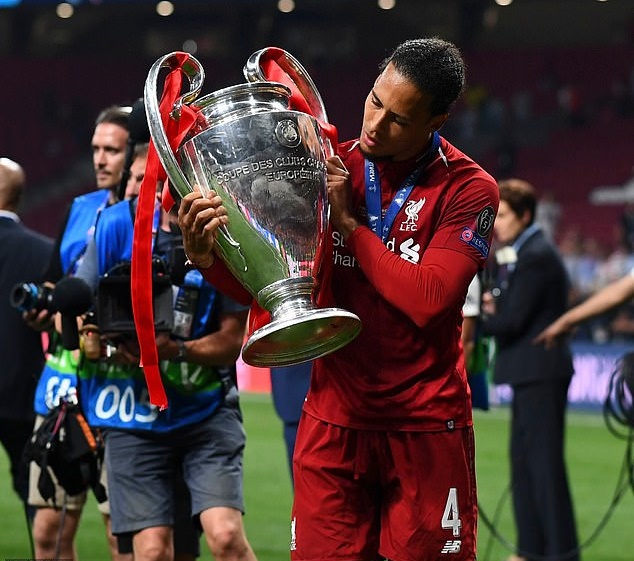 How Virgil van Dijk has transformed Jurgen Klopp's side as he prepares to join the 100 club at Anfield - Bóng Đá