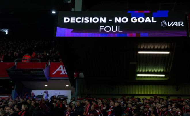 TRỰC TIẾP Liverpool 1-0 Man United: VAR cứu nguy cho Quỷ đỏ (H1) - Bóng Đá