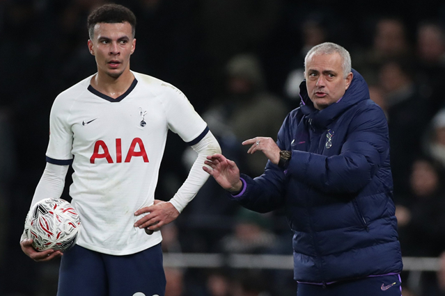 MOUR THAN 6FT APART Jose Mourinho wishes topless Dele Alli happy birthday from across the street as Tottenham duo keep their distance - Bóng Đá