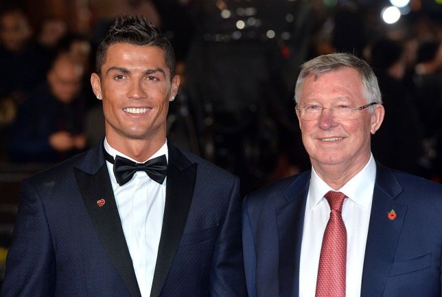 Gary Neville reveals why Sir Alex Ferguson didn’t want to make Cristiano Ronaldo and Wayne Rooney captain of Manchester United - Bóng Đá