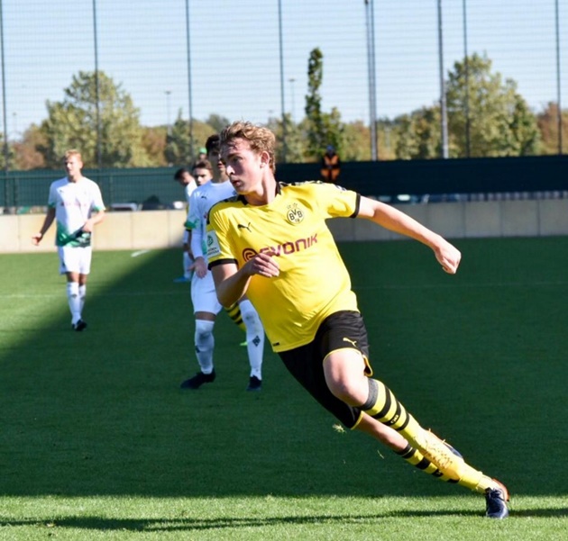 Bradley Fink: Dortmund's latest teenage goal machine - Bóng Đá