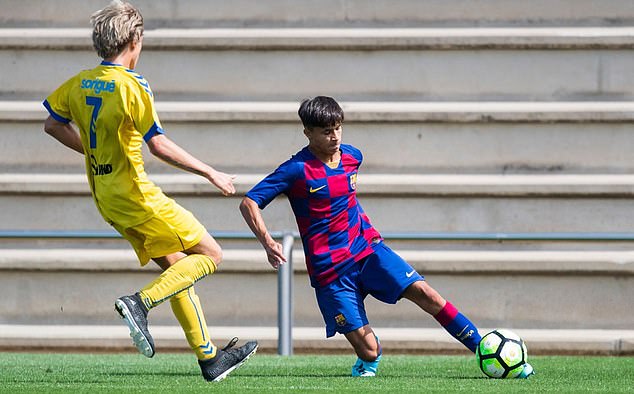 Manchester City on the verge of signing highly-rated Barcelona defender Juan Larios - Bóng Đá