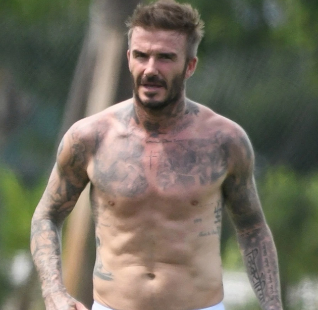 From David Beckham to Paolo Maldini, the football legends who have kept incredible body physiques after retirement - Bóng Đá