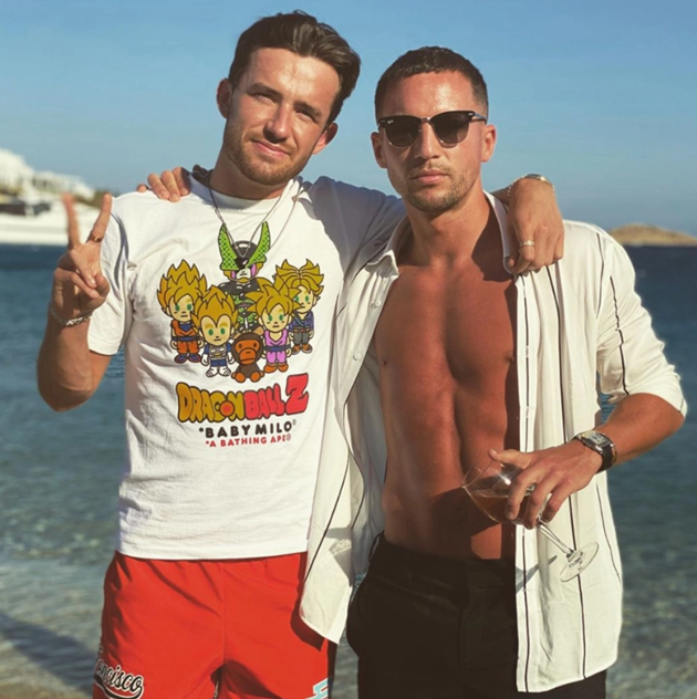 Mykonos is luxury holiday island adored by footballers like Maguire, Alli and girlfriend Ruby Mae with clubs and beaches - Bóng Đá