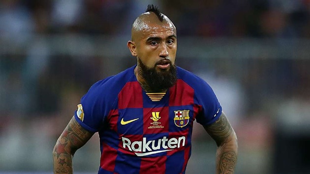 'Only 13 professional players!' - Vidal hits out at Barcelona but rules out Real Madrid move - Bóng Đá