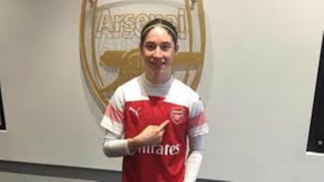 Arsenal’s Mexican wonderkid Marcelo has two sisters who play for Chelsea, and is expected to follow Saka into first team - Bóng Đá
