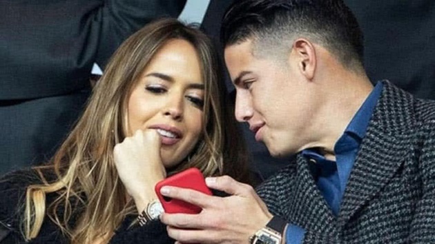 James Rodriguez’s girlfriend Shannon De Lima tops up her tan in Spain after choosing not to join Everton ace in England - Bóng Đá