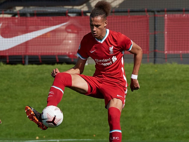 Những trung vệ trẻ tiềm năng thay thế Van Dijk tại Liverpool - Bóng Đá