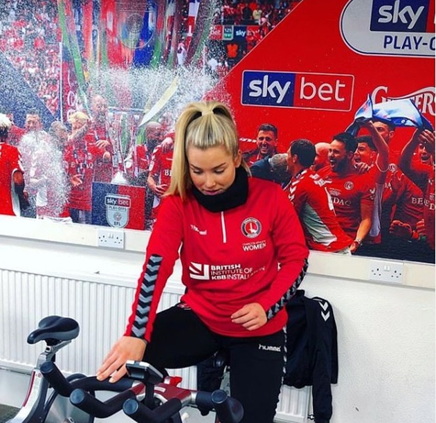 Charlton star Madelene Wright is SACKED after Snapchat videos showed her 'inhaling balloons at a party - Bóng Đá