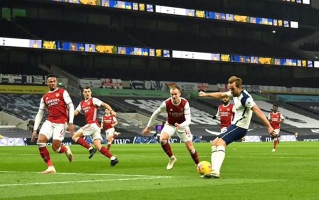 Tony Adams blasts Arsenal defenders and hails Tottenham’s ‘phenomenal’ unsung hero Pierre-Emile Hojbjerg - Bóng Đá
