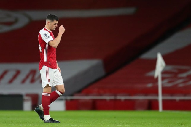 Arsenal fans actually celebrated Granit Xhaka’s red card against Burnley as he’ll miss next three matches - Bóng Đá