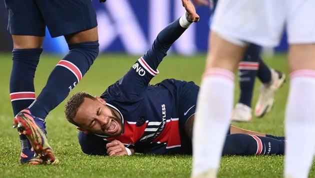 'God saved me' - PSG star Neymar credits divine intervention for positive injury prognosis - Bóng Đá