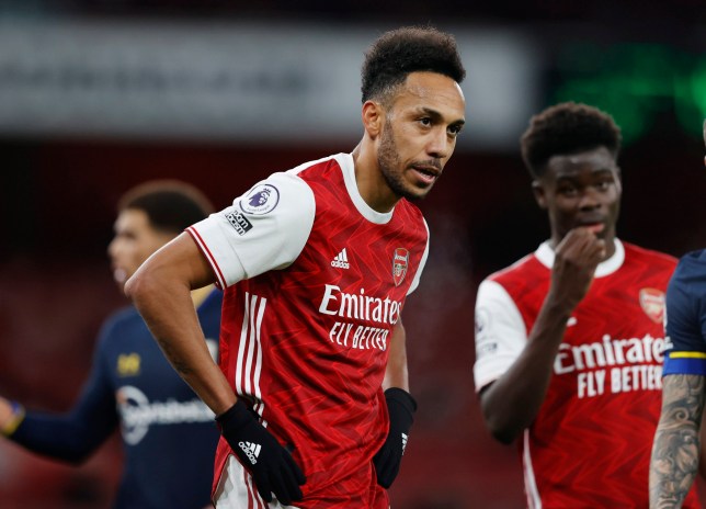 Pierre-Emerick Aubameyang warns Arsenal teammates after Gabriel red card - Bóng Đá