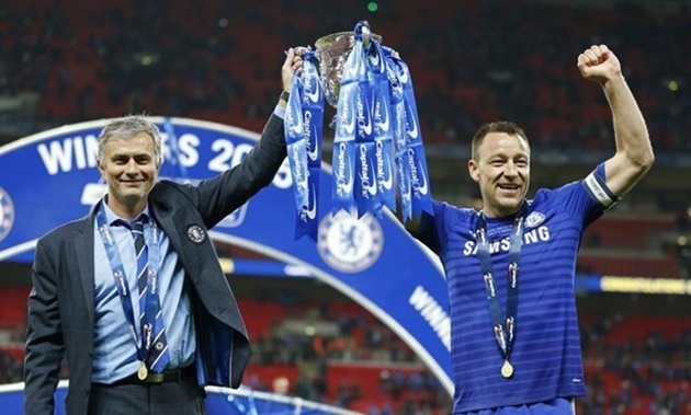 Chelsea owner Roman Abramovich has blown over £110m on paying off sacked managers - Bóng Đá