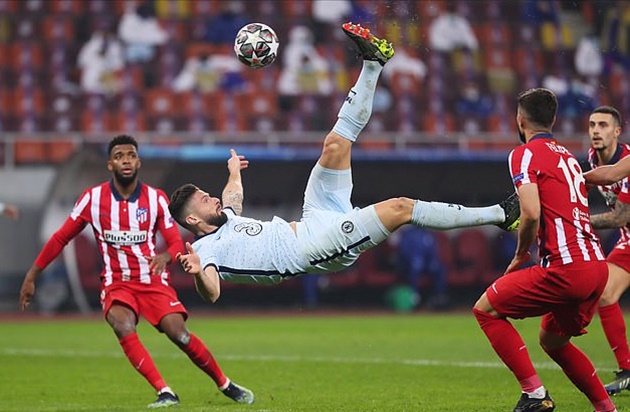 Tuchel shocked as Luis Suarez bodies past Chelsea stars Antonio Rudiger and Marcos Alonso to create open-goal chance for Atletico - Bóng Đá