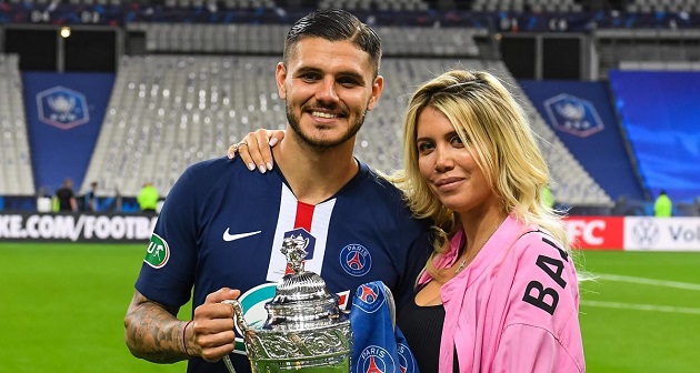 Wanda Icardi leaves little to the imagination in bra as PSG Wag urges fans to ‘stay at home’ - Bóng Đá