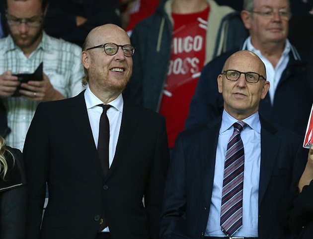 Manchester United announce that co-owner Avram Glazer will sell £71.5m worth of his shares in the club...  - Bóng Đá