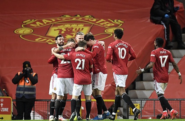 Bruno Fernandes warmly greets Man Utd loanee Jesse Lingard before West Ham fixture - Bóng Đá