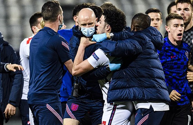 Curtis Jones sent off AFTER full-time of England U21s clash with Croatia - Bóng Đá